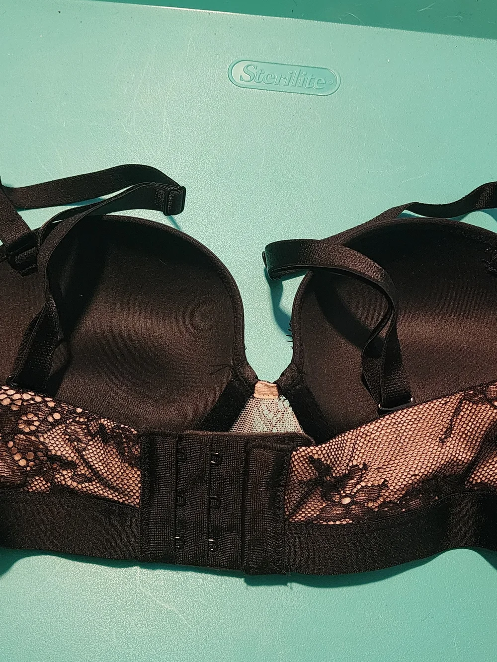 Victoria's Secret Black Lace Overlay Push-Up Bra Sz. 32A - Picture 4 of 6